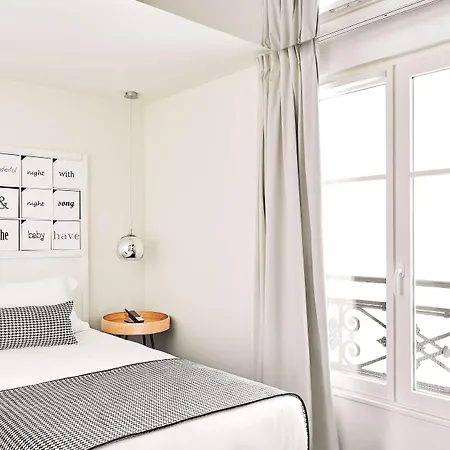 Joke - Astotel Paris