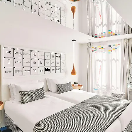 Joke - Astotel Hotel Paris