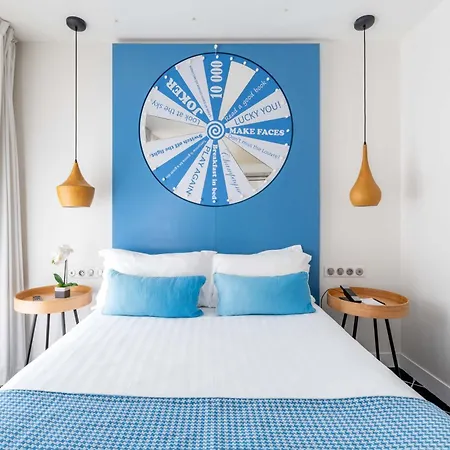 Joke - Astotel Hotell Paris
