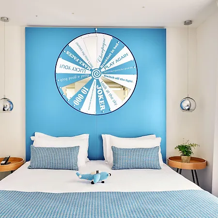 Joke - Astotel Париж